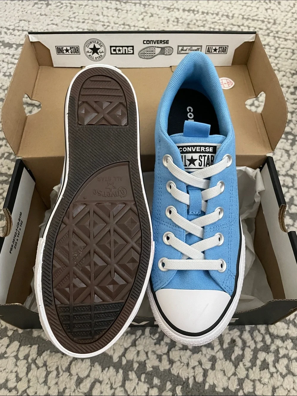 Converse Blue and White with Logo Shoe Box with Star Chevron